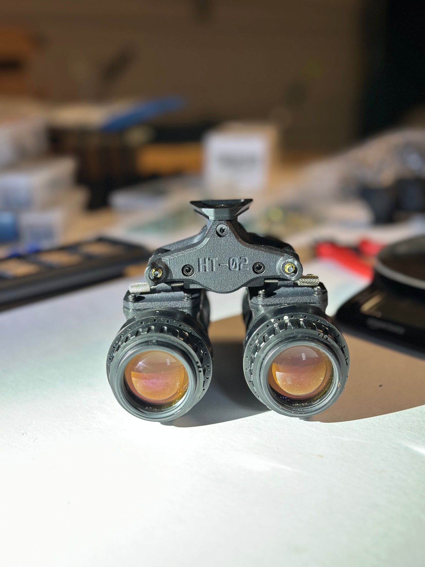 HT-02 LW Binocular